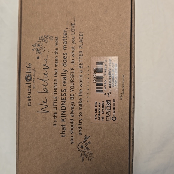 NIB Natural Life BOHO Floral Sock Set - Picture 2 of 2